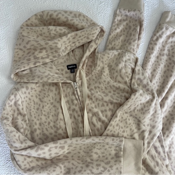 GAP Other - New Gap Fleece Onesie